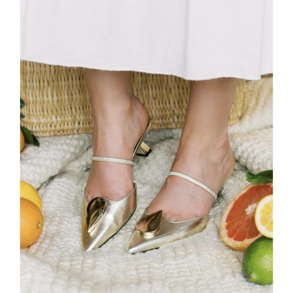 NEW ROBERTO FESTA women's picea teardrop kitten heel in gold